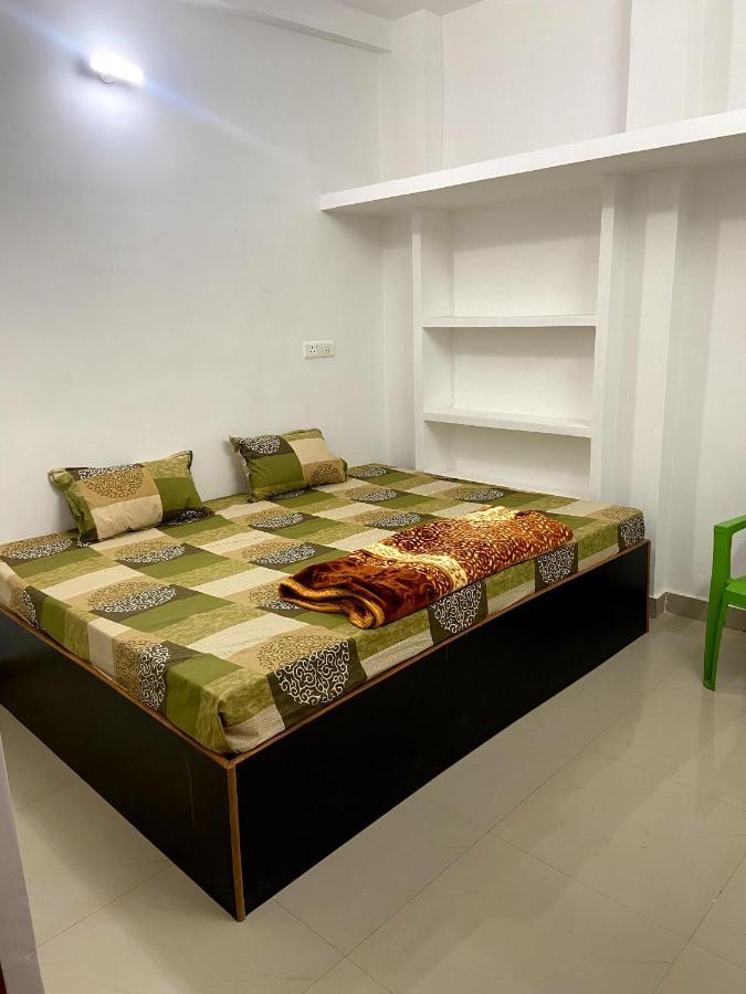 Garuda Guest House Varanasi Exterior foto